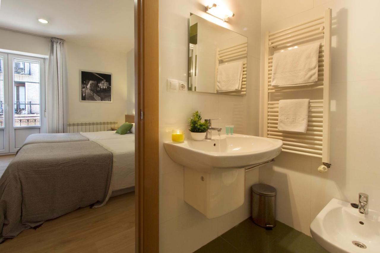Hostal La Numantina Logrono Bagian luar foto