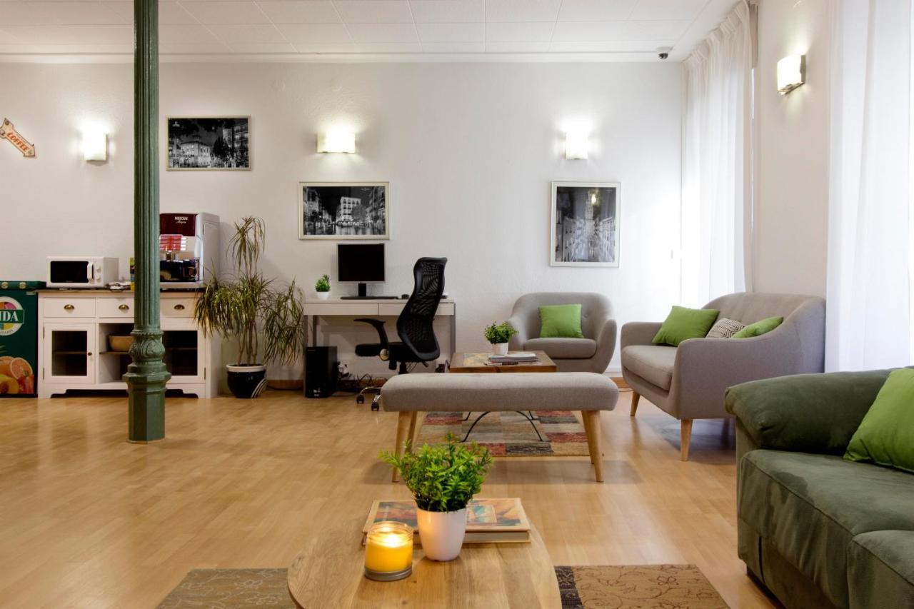 Hostal La Numantina Logrono Bagian luar foto