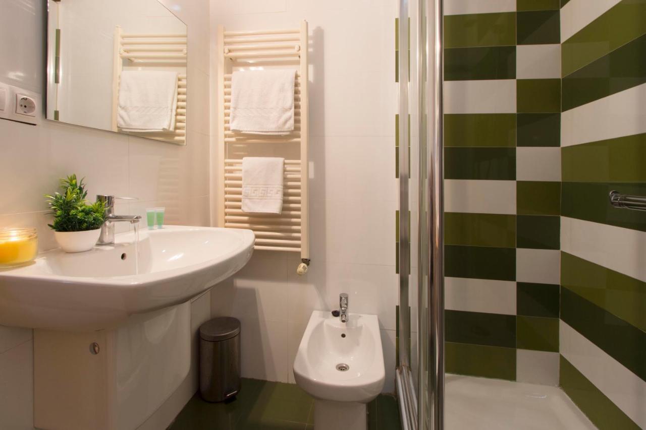 Hostal La Numantina Logrono Bagian luar foto
